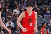 kaiyun公司-拓记：杨瀚森赛前训练加入结合球突破，内容明显更偏向锋线